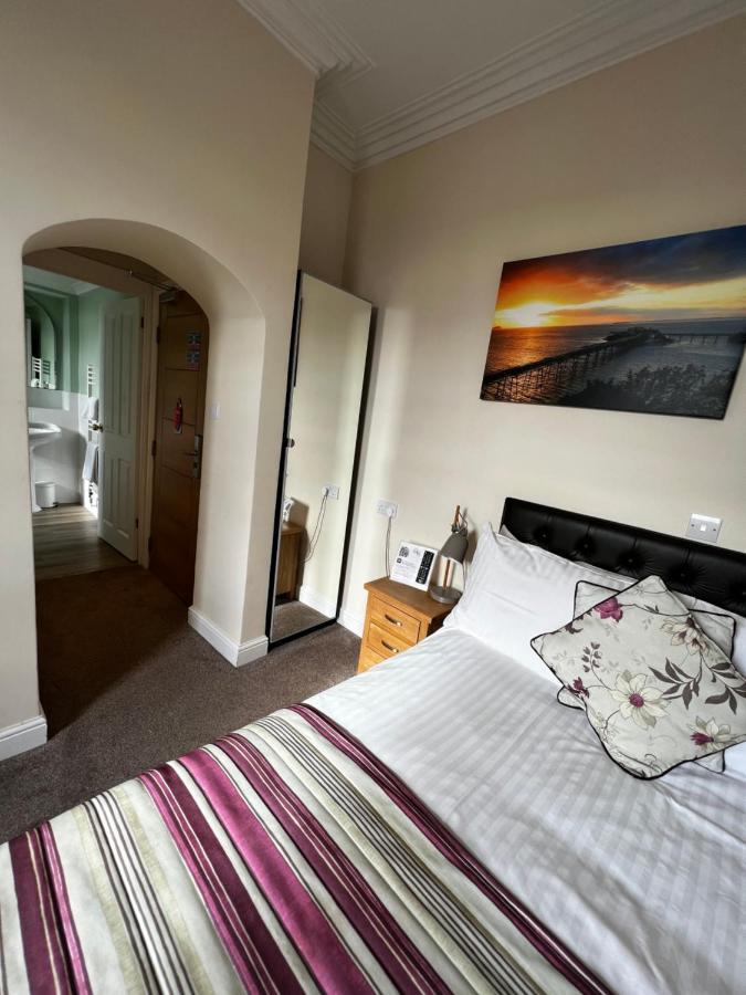 Queenswood Hotel Weston-super-Mare Exteriör bild