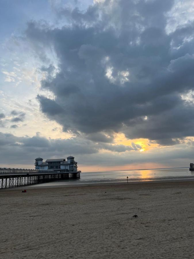 Queenswood Hotel Weston-super-Mare Exteriör bild